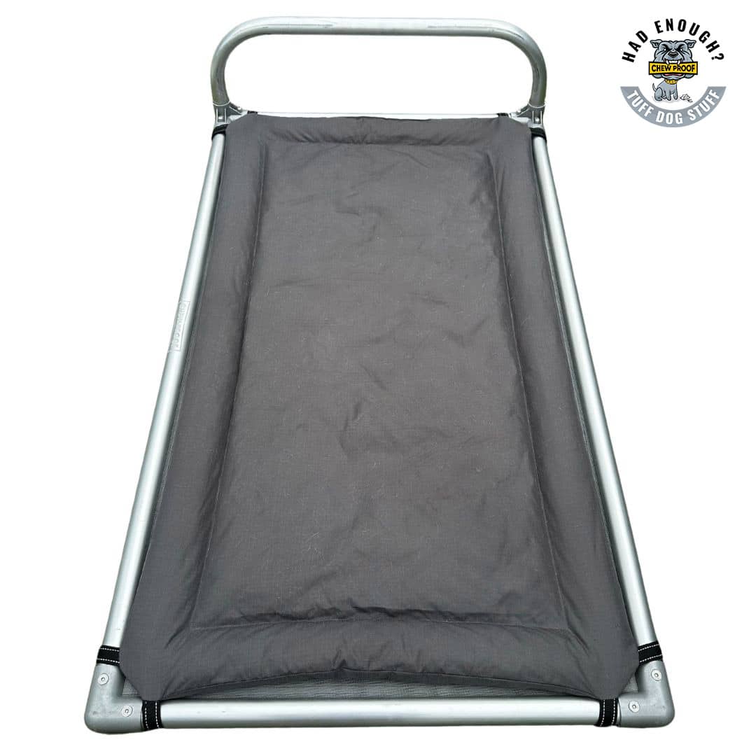 Chew-resistant pillow top coloured grey